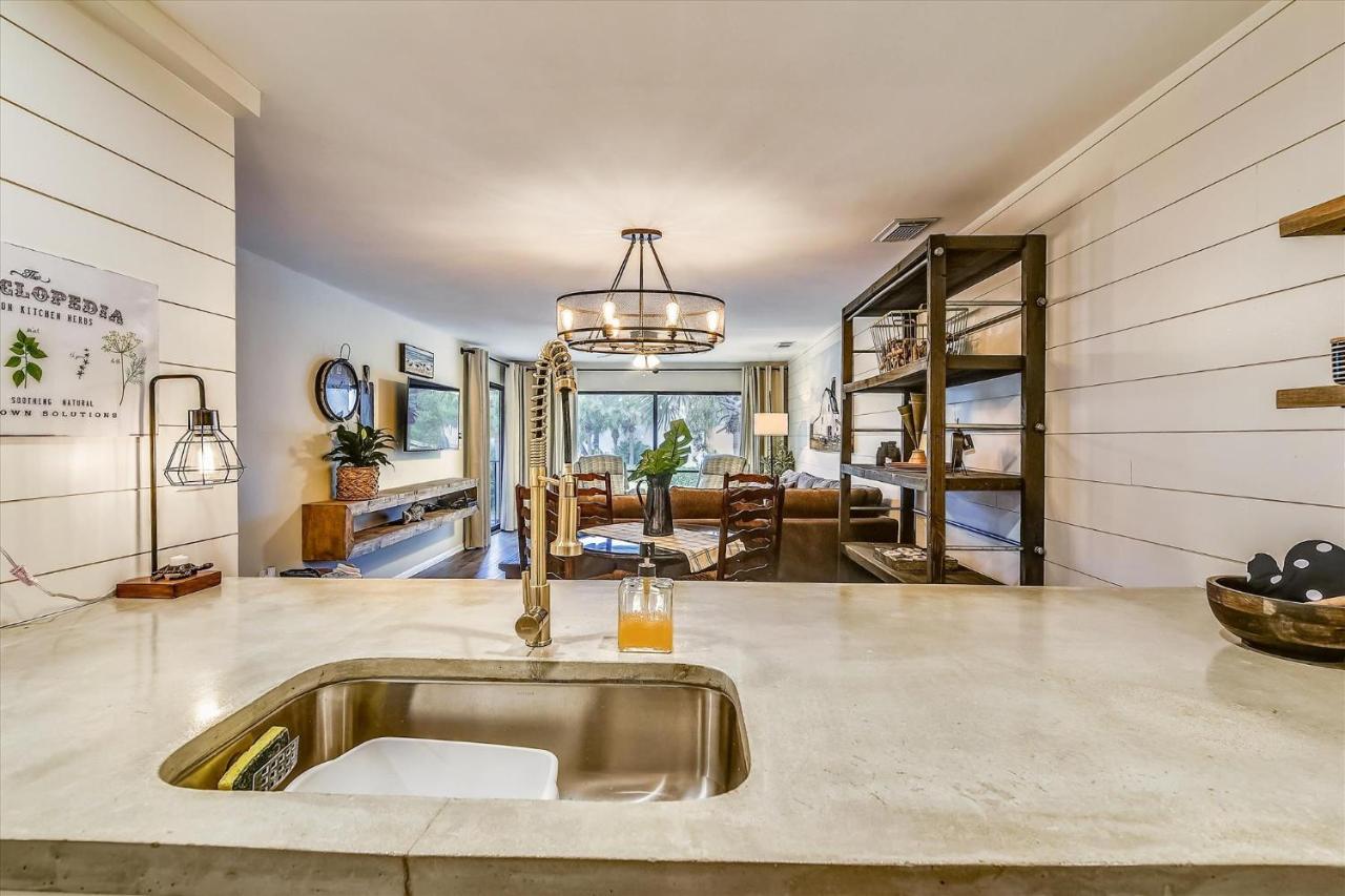 Apartment Edgewater #2108 - 2 Bedroom 2bath Sleeps 8, Free Gas Card & Free Fun! *