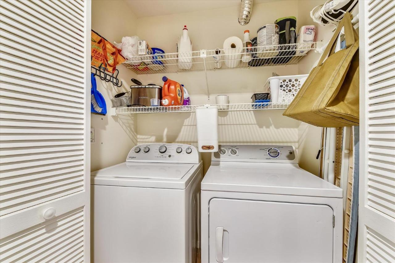 Edgewater #2108 - 2 Bedroom 2bath Sleeps 8, Free Gas Card & Free Fun! Panama City Beach