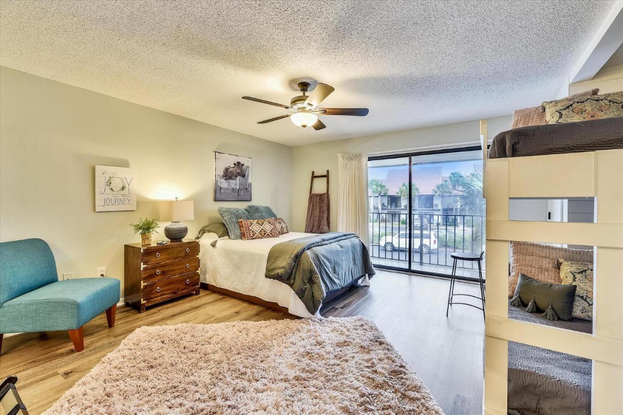 Edgewater #2108 - 2 Bedroom 2bath Sleeps 8, Free Gas Card & Free Fun!